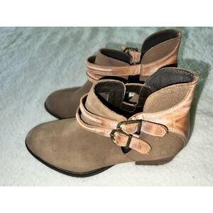 Steve Madden Raskal Suede women's bootie boots buckle -  size 10 - E8